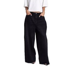 KBB by Kahlana The Rachel Jean Low Rise & Wide Leg Black Wash Jeans -- Size 0